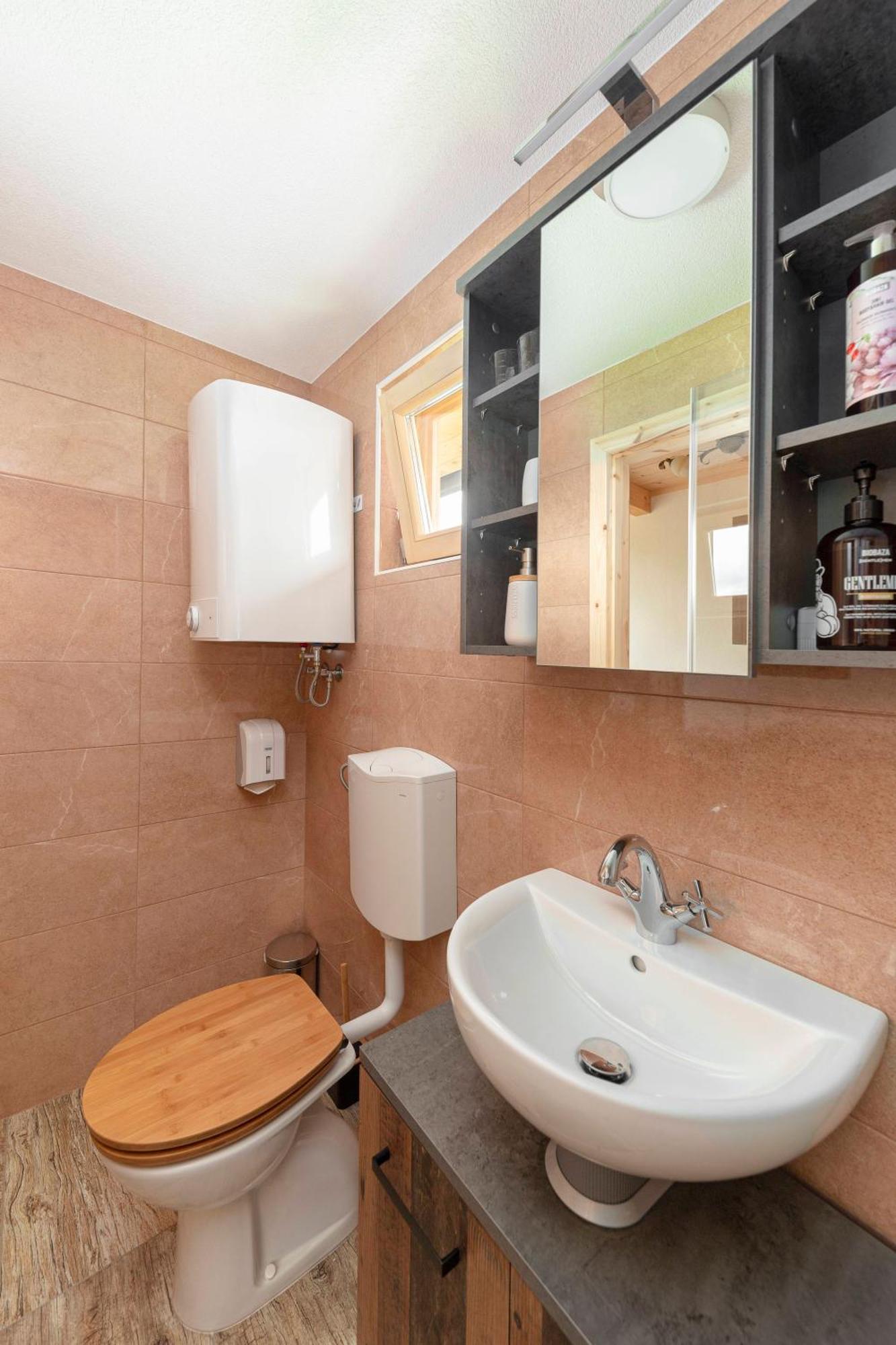 Apartamento Pr' Koncovc Kranj Exterior foto