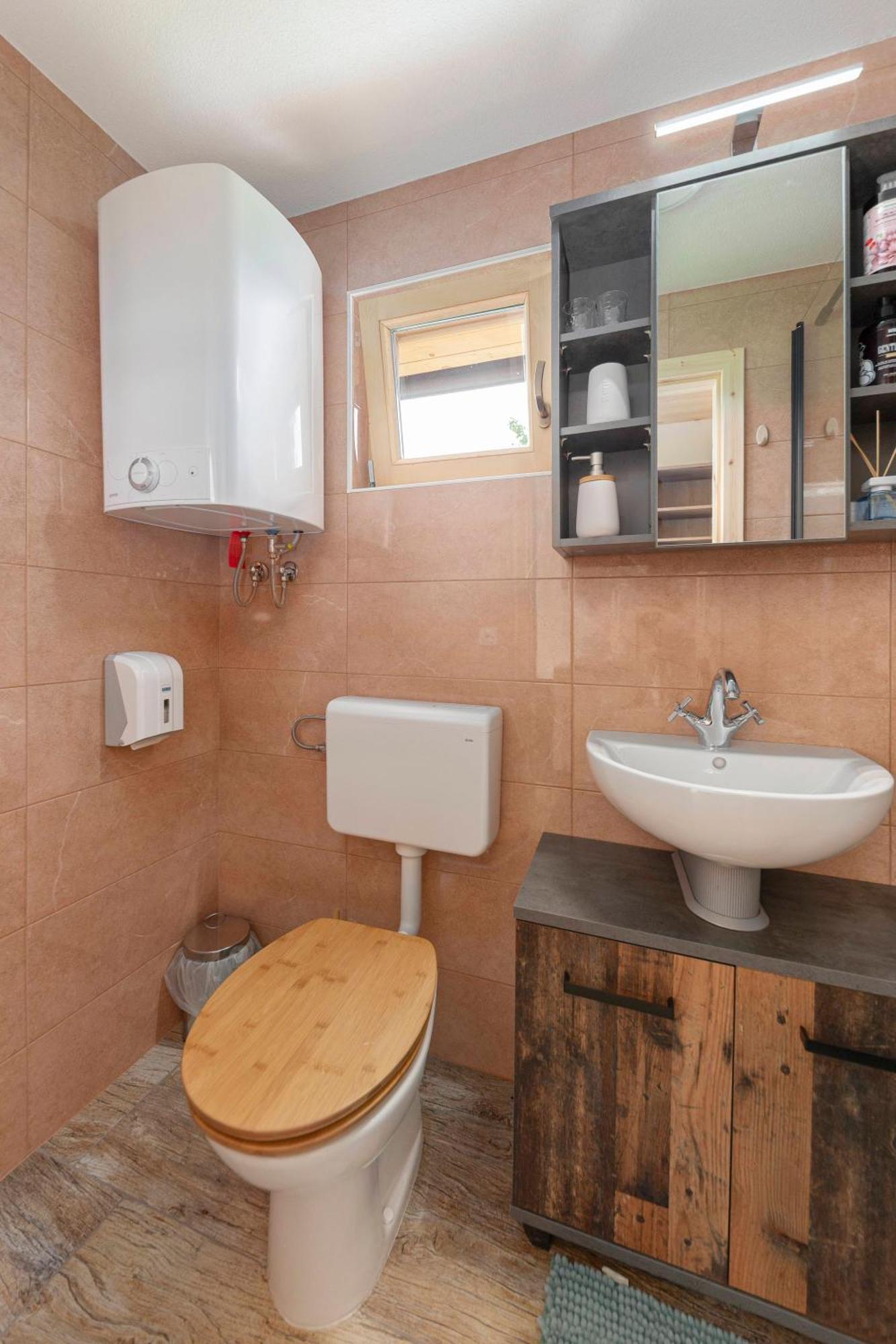 Apartamento Pr' Koncovc Kranj Exterior foto